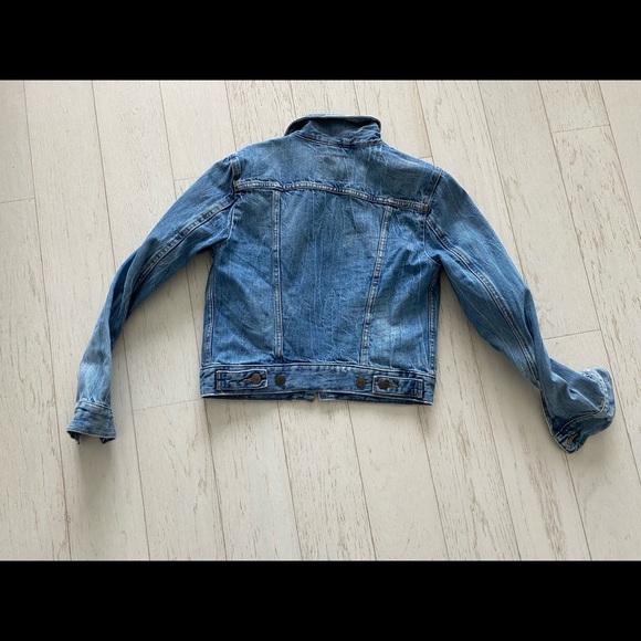 Levi’s Jean jacket - Picture 2 of 8